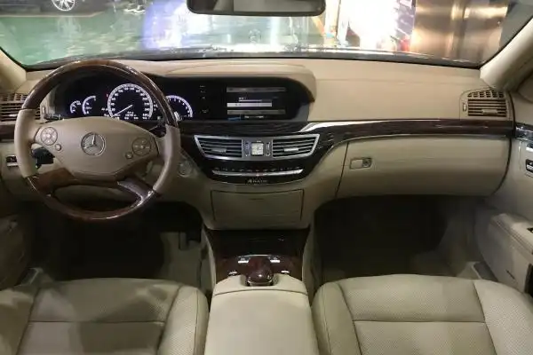 2010年6月 奔驰 s级 2010款 s500l 5.5l 4matic