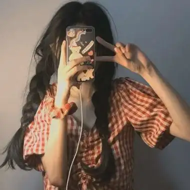 女生头像手机挡脸图片高清拿手机遮脸小姐姐图片头像