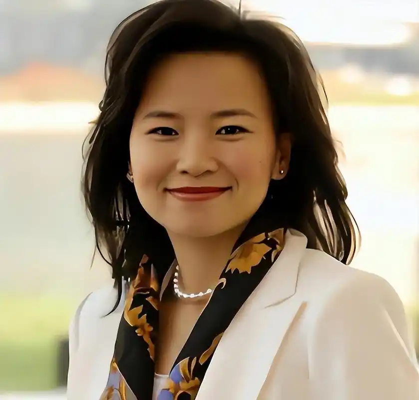 央视美女主持人成蕾:潜伏20年,背叛国家,终尝恶果 成蕾,这位曾活跃在