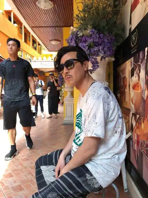 49岁大叔身材不输小鲜肉,于和伟凭什么能靠"蹦迪"出圈?