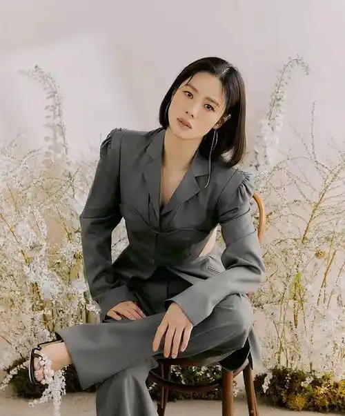 顶级女神金贤珠韩国的清新宠儿