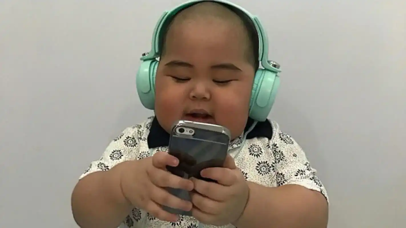 嗯～美呐.#印尼小胖tatan #tatan #打蛋 #人类 - 抖音