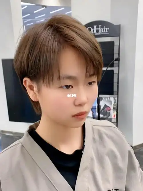 又酷又帅美的修颜短发