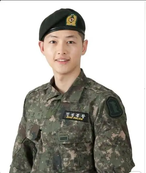 如何看待武警配发贝雷帽