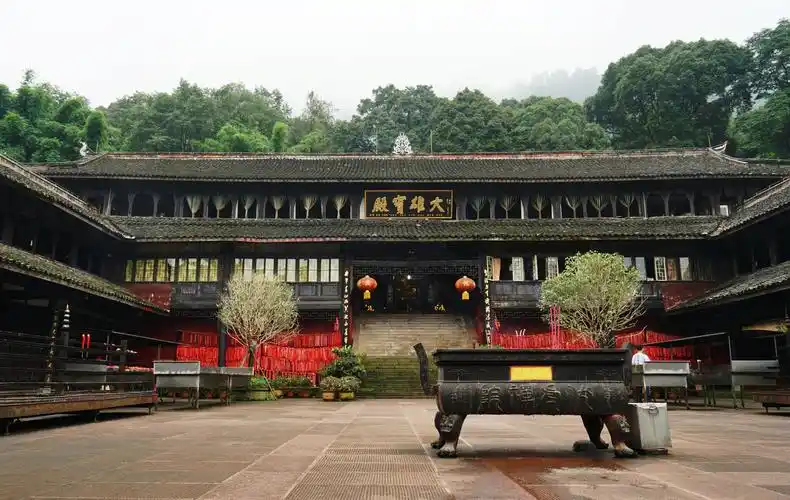 2019成都行——登顶峨眉山