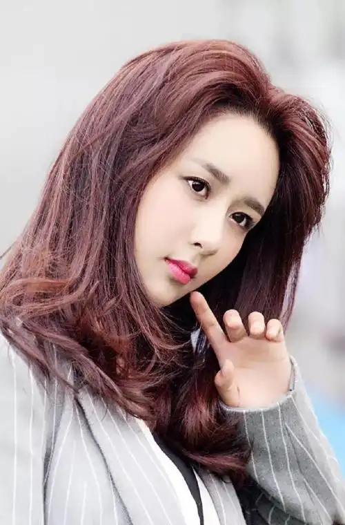 曾让千万观众流泪的"小花"长大了,今21岁的她,美得不敢认|齐如意|剧中