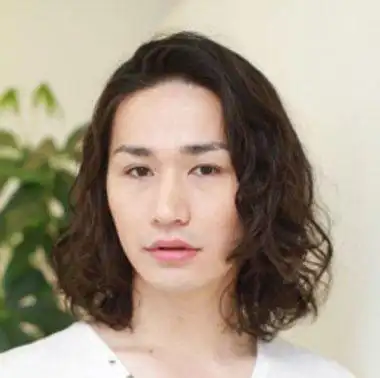 方脸的男生适合留长发吗,中长发图片,发型图片