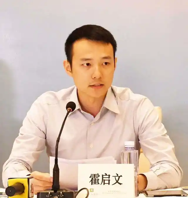 今天要讲述的霍家家谱人物是霍启文.