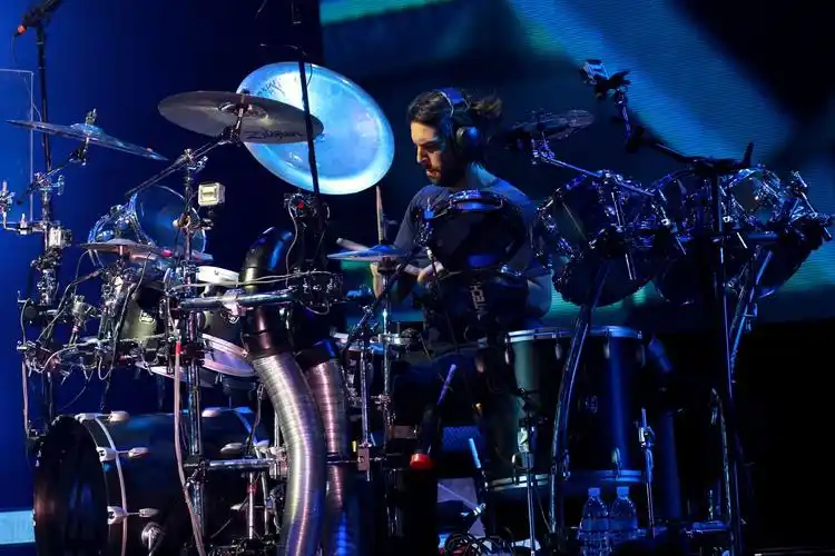 求linkin park 架子鼓的图片 现场的也行.