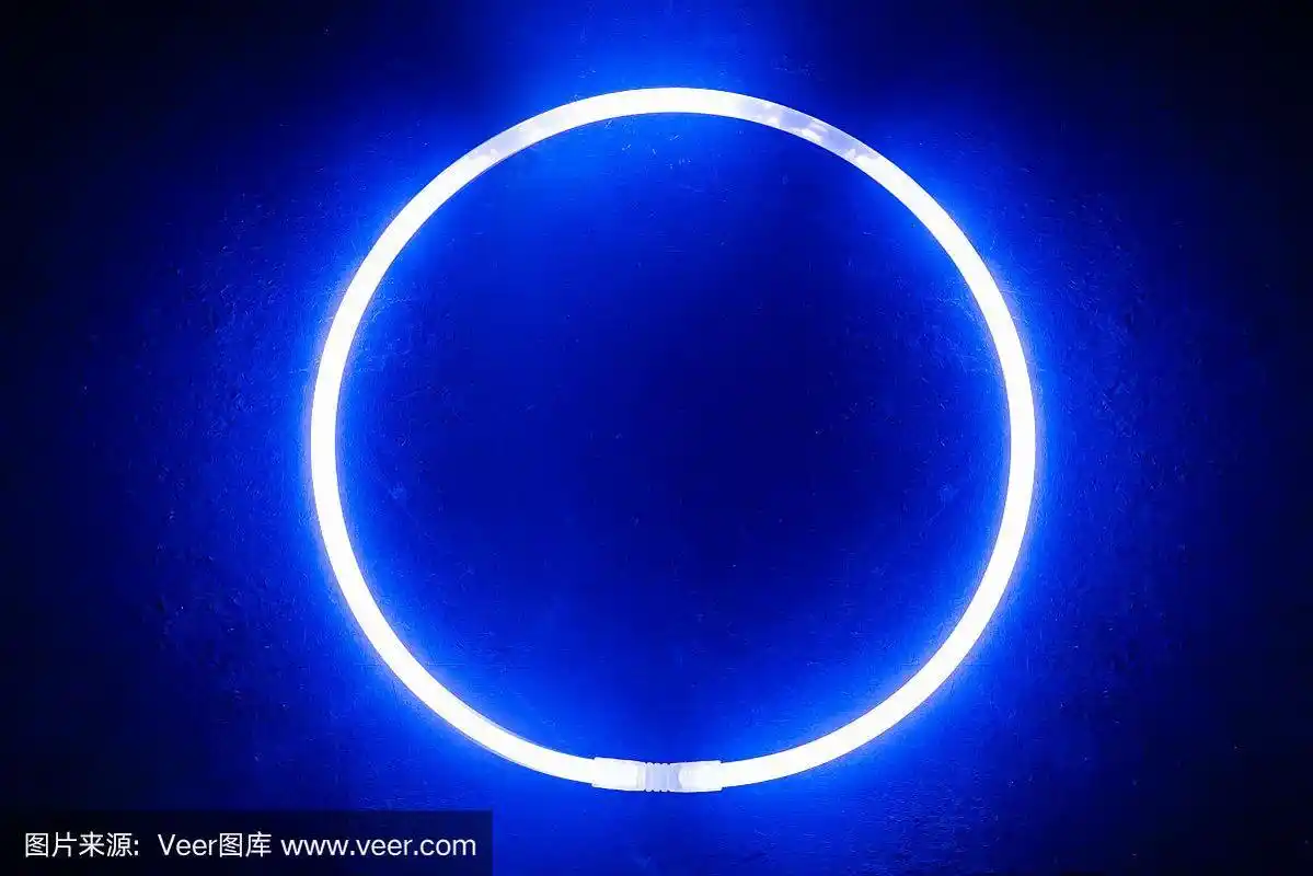 蓝色的圆形荧光棒