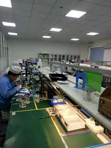 想找工作的女孩们,武汉现在提供长白班电子厂,包食宿,综合薪资5000