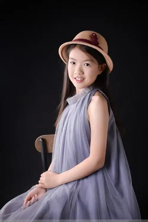 倪昊越11周岁艺术照爱儿美