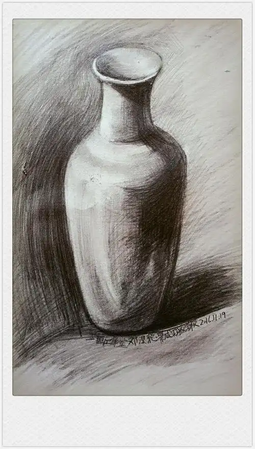 素描《静物》邓昊聪