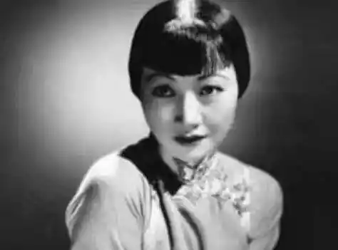 1928年张作霖遇害后,最爱他的五姨太反倒浓妆艳抹,为何?