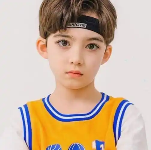 国外最美混血儿小姐弟近照曝光!超强基因!