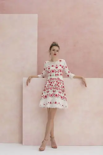 类型:女装样品图片 品牌特色   pink&mary粉红玛丽女装秉承"立足长远