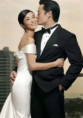 她是一代玉女, 为爱隐退却感情坎坷, 23年后终有爱情结晶!