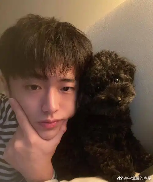 武星一点都不ai!进来看帅哥照片