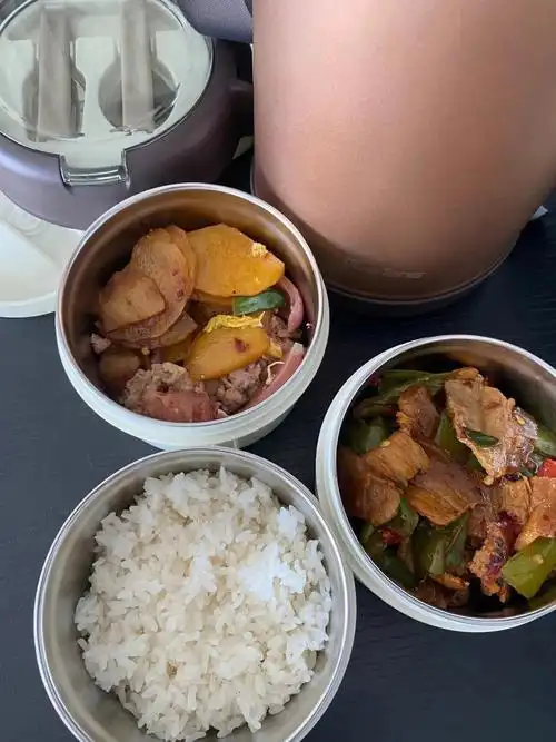 颜值与智慧并存的保温饭盒