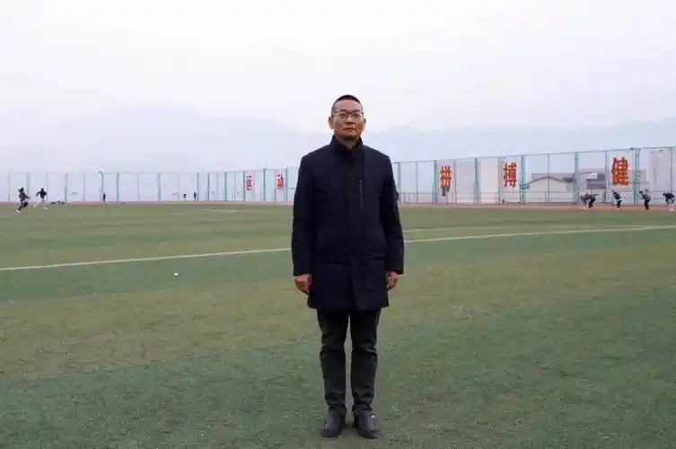 宋仕军:做"目中有人"的教育_改革_巫山_发展