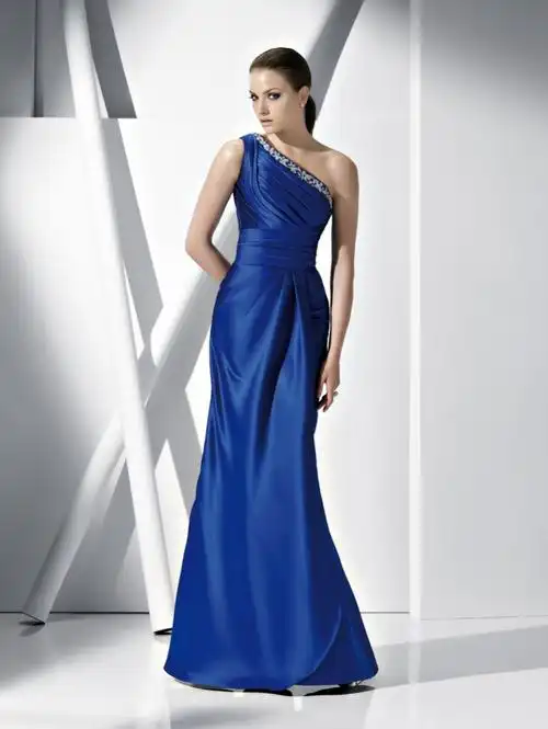 中西合璧婚纱礼服 珠海非常婚礼蒂芬妮嫁衣馆为你打造最炫民族风