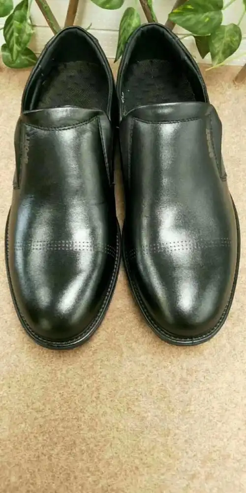 【警用皮鞋细节描述】