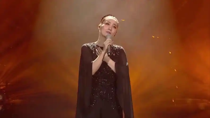 谭晶怨苍天变了心