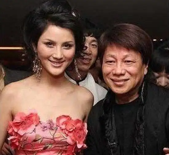 妻子抑郁天天哭仗义梁小龙你可以找男人散心只是别睡我的床