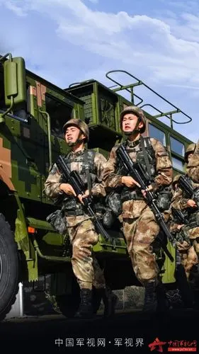 春节假期刚结束,陆军第73集团军某合成旅官兵迅速从节日氛围中,转换到