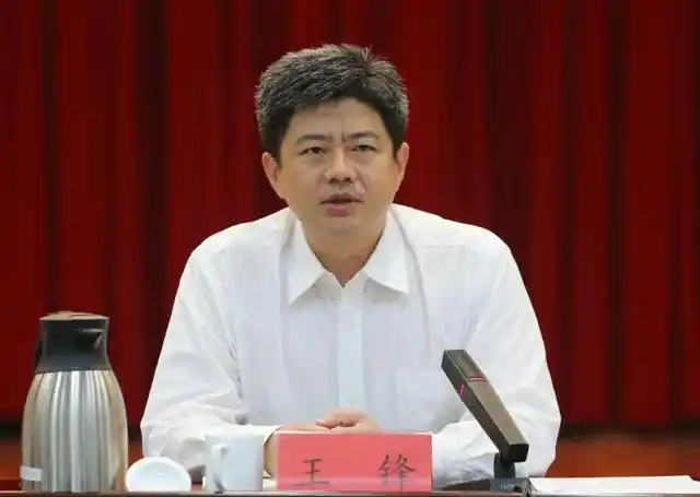 9月6日上午,市南区召开"摘星夺旗"市考区指标调度会议.