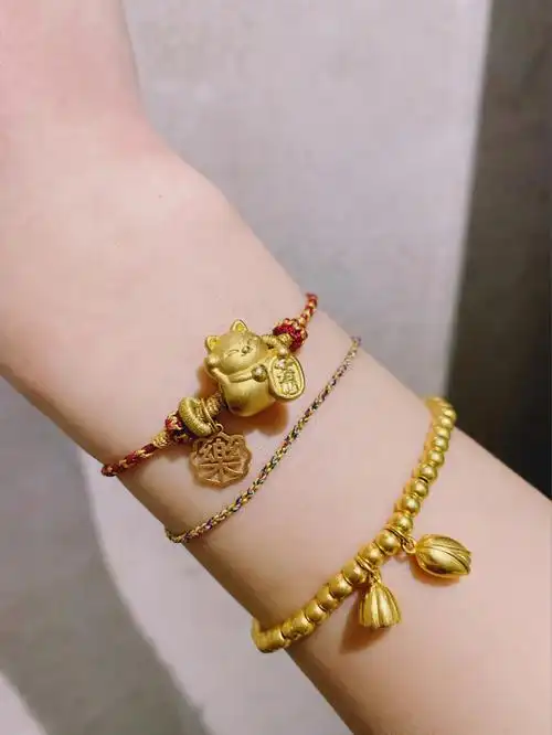 周大福传承合合莲心足金手链