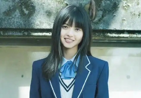 腰长发学生妹做中长发离子烫就是小仙女本仙了_飘逸直发_女生发型大全