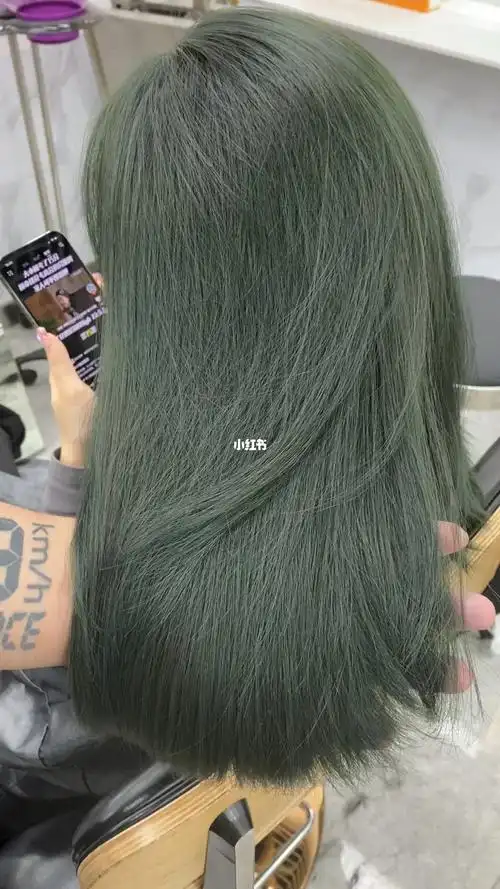 绿灰色  #春夏发色分享  #深圳染发  #发色  #绿色  #深圳发型设