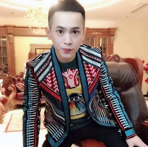 快手网红"吴迪"捐款山区,当大家知道数字后,被骂到臭!