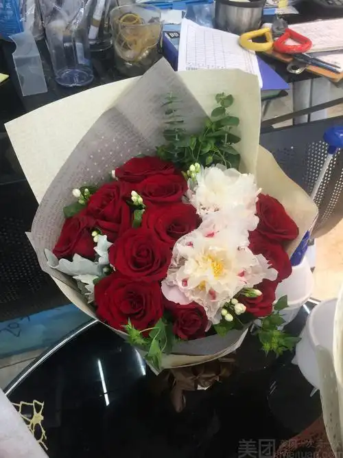 鲜花情人节送女友生日祝福求婚同城速递团购详情】鲜花花束花店--花房