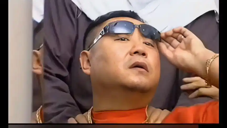 马大帅③:彪哥在理发店与人起争执,放话出去弄s他-影视综视频-搜狐