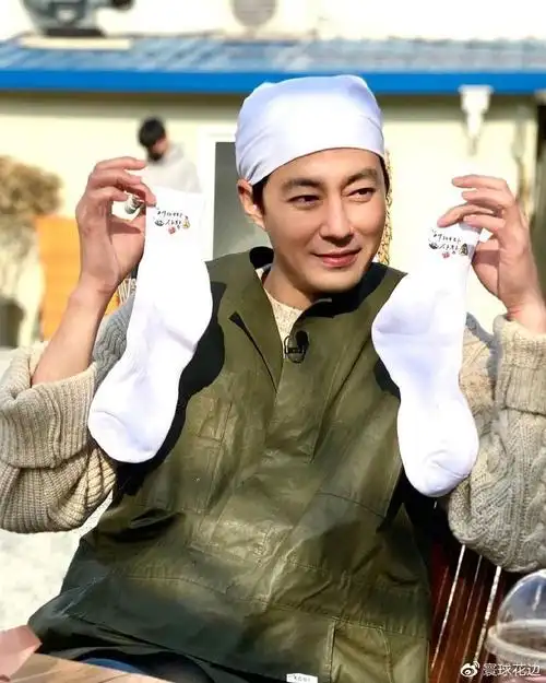 被催婚男神 #6:赵寅成