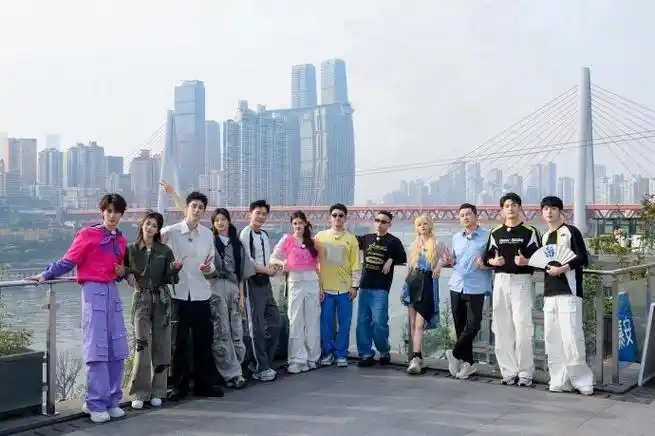 李晨晒跑男布达佩斯合照##奔跑吧