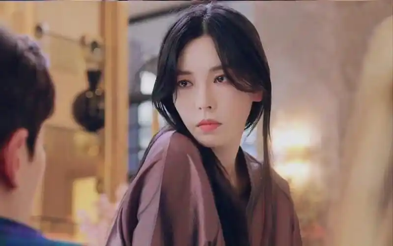 金素妍(顶楼千瑞珍)冷艳踩点向 2分钟镜头_哔哩哔哩_bilibili