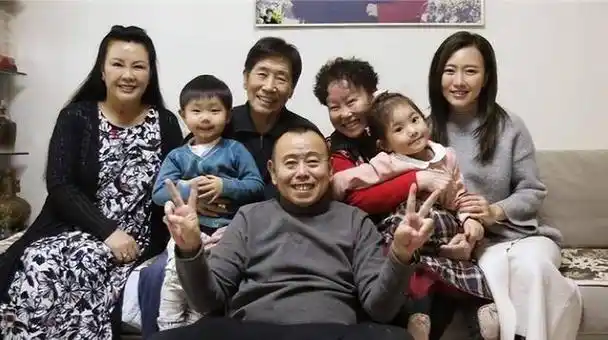 宁愿承受国内批评,也坚决不移民,迷失了本心的潘长江