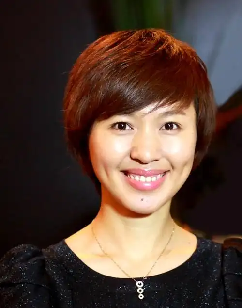 欧阳夏丹,1977年7月28日出生于广西桂林,毕业于中国传媒大学,中国内地