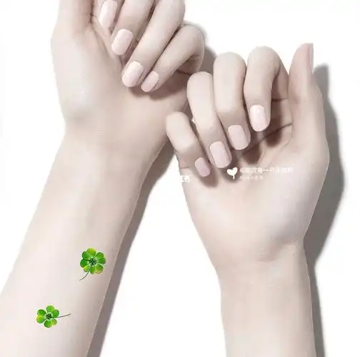 四叶草纹身  #小清新纹身  #迷你纹身  #小纹身  #唯美纹身  #手腕