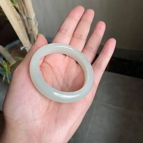 玉手镯青海野牛沟料青白玉胖细圆条宽版羊脂白玉翠青镯子女款 编号