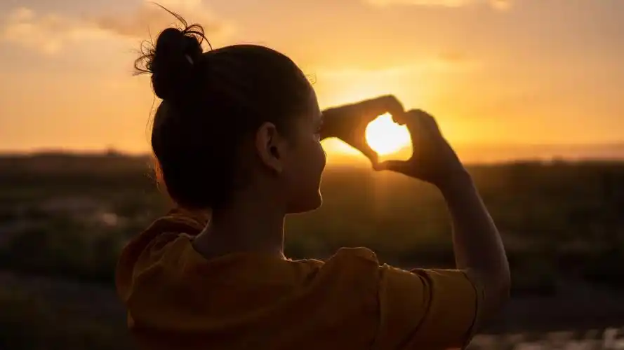 女子背影图片-人物壁纸-高清人物图片-第7图-娟娟壁纸