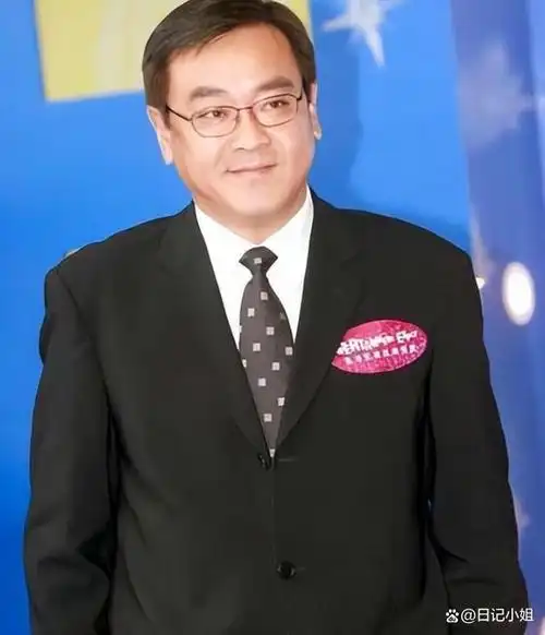 与妻丁克却跟别人生娃的尔冬升,已当8年女儿奴,心态改变很彻底