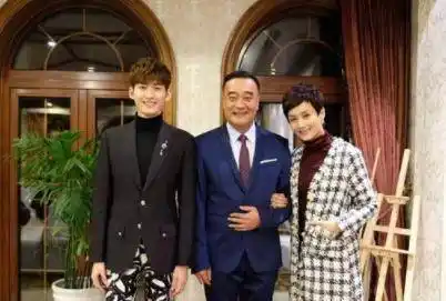 没有想到,张翰和李颖经过合作产生了深厚的感情,私底下也与妈妈儿子互