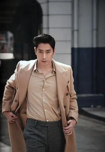 之所以这样说,是因为大家觉得文晸赫现在的老婆长的很像朴诗妍