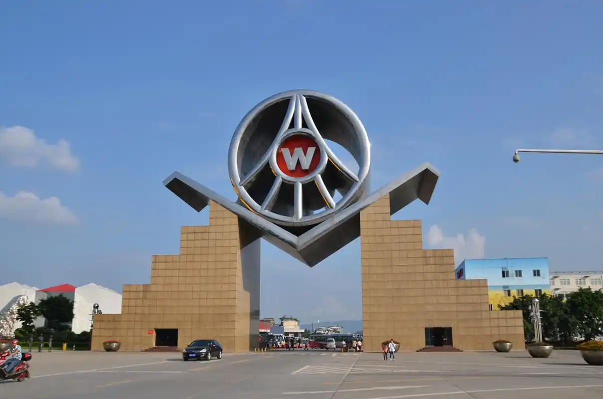 花园式工厂---宜宾五粮液酒厂