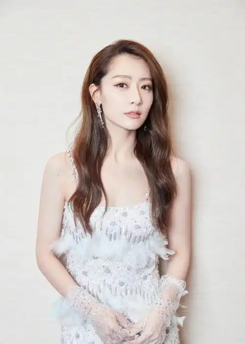 26位大陆电视,电影女明星演员1 白冰1986年生,陕西人> - 抖音