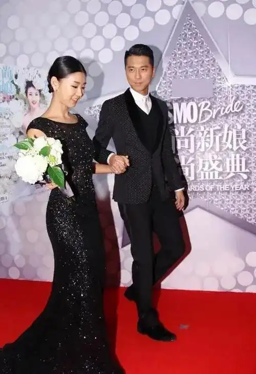 娱乐圈的清流,比韩雪还抗拒吻戏,她的初吻都献给了老公